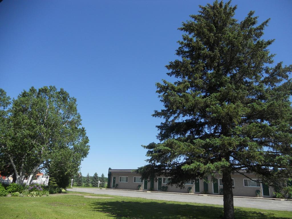 Motel Normandie Louiseville Εξωτερικό φωτογραφία