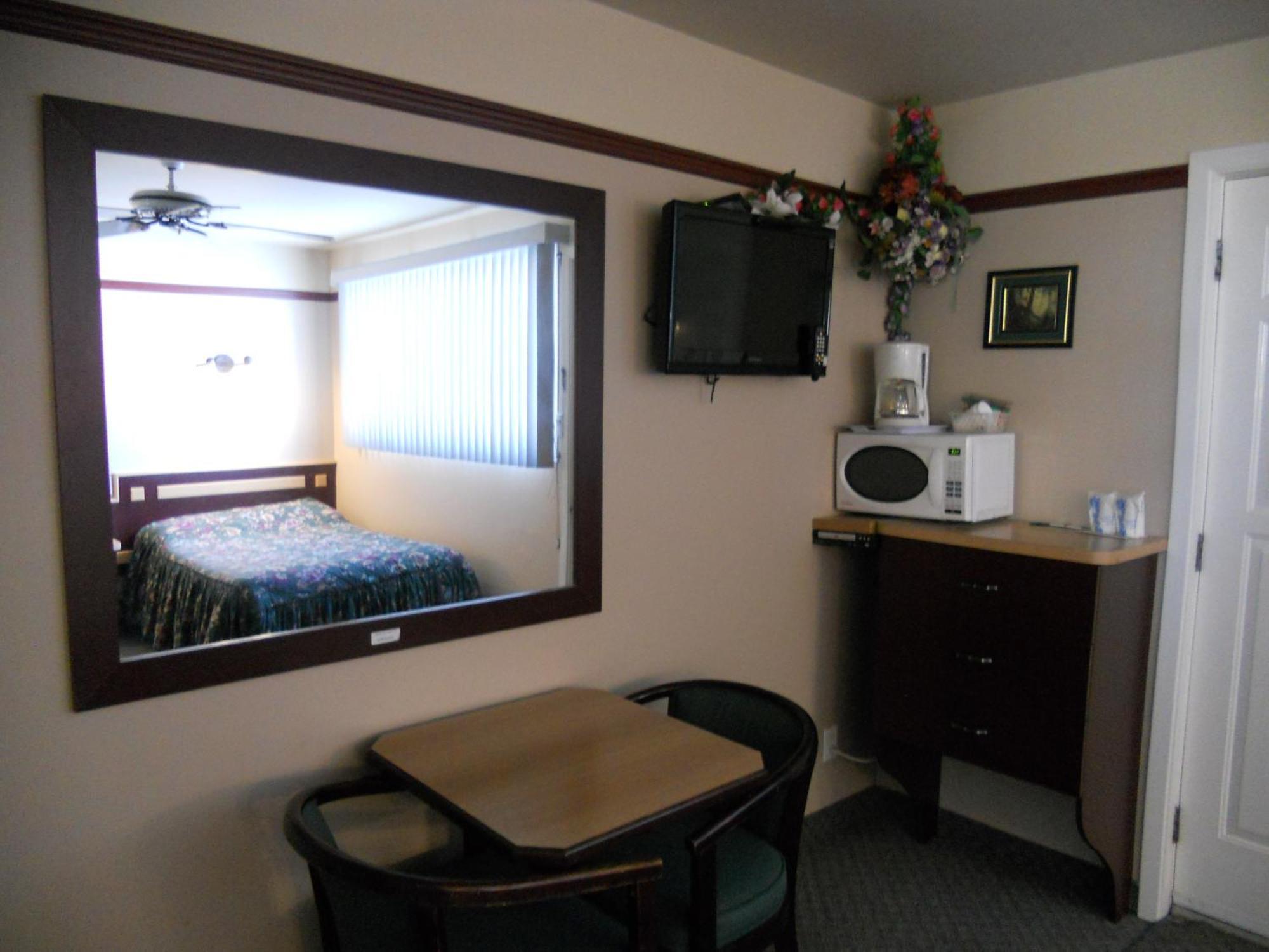 Motel Normandie Louiseville Εξωτερικό φωτογραφία