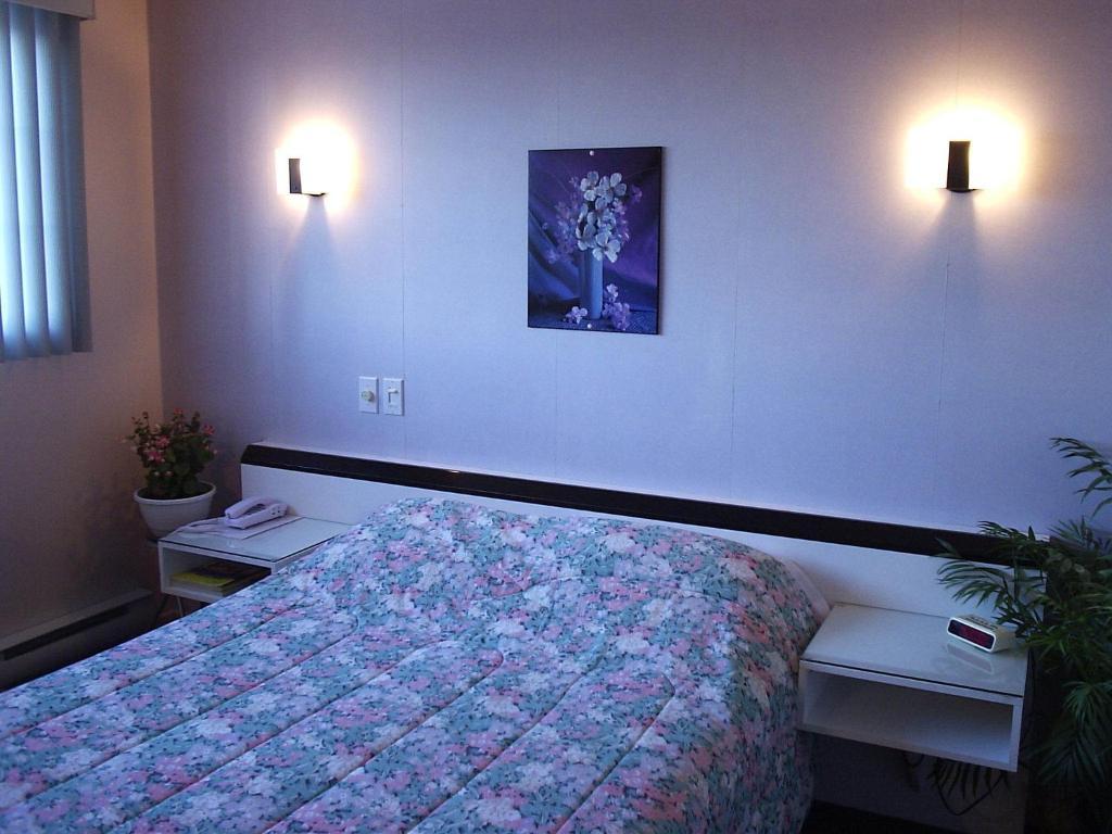 Motel Normandie Louiseville Εξωτερικό φωτογραφία