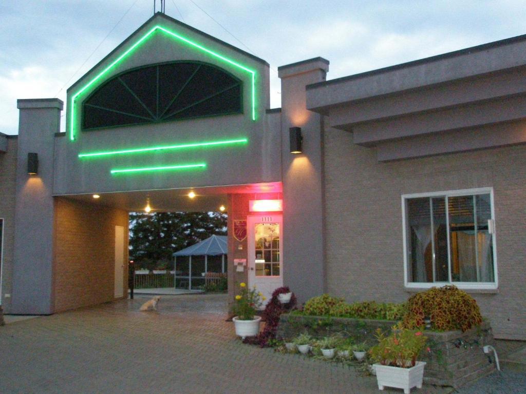 Motel Normandie Louiseville Εξωτερικό φωτογραφία
