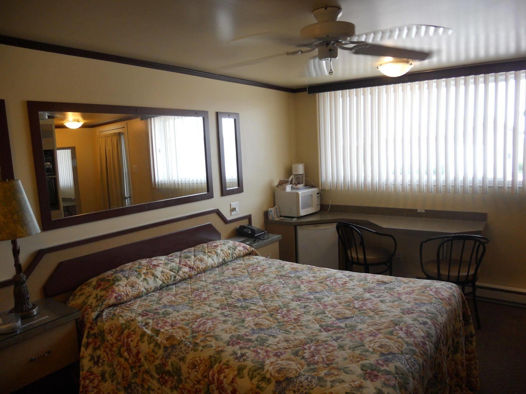 Motel Normandie Louiseville Εξωτερικό φωτογραφία