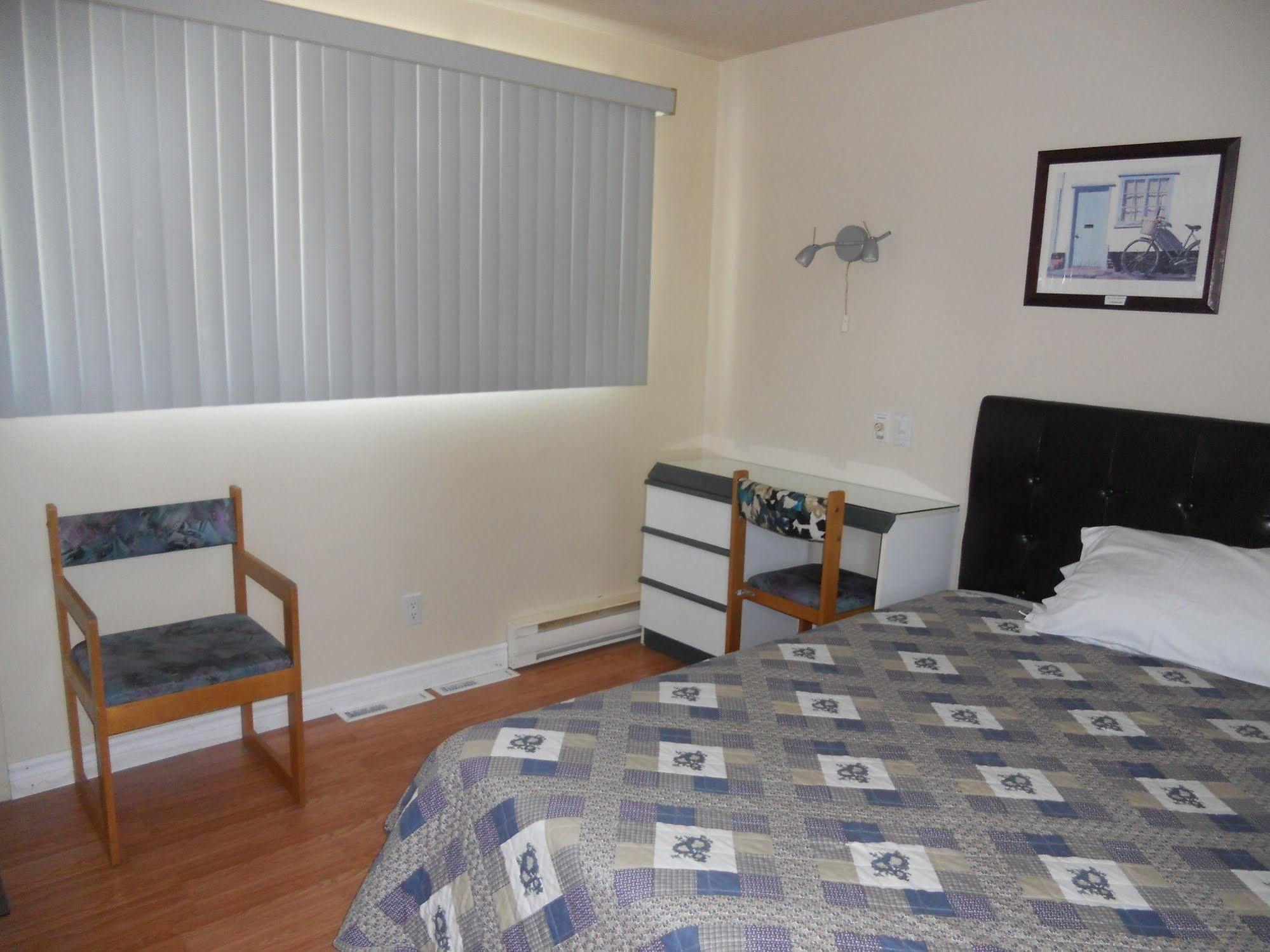Motel Normandie Louiseville Εξωτερικό φωτογραφία